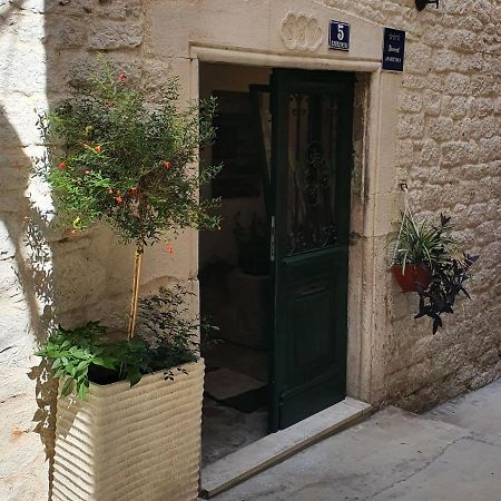 Old Town Studio Sibenik Ngoại thất bức ảnh