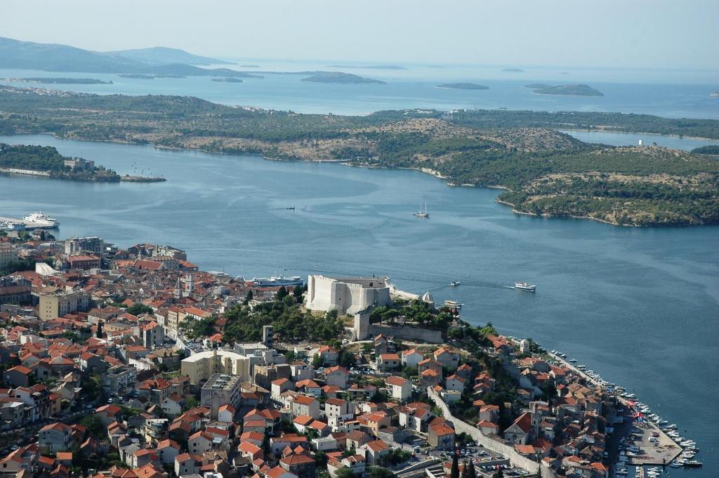 Old Town Studio Sibenik Ngoại thất bức ảnh